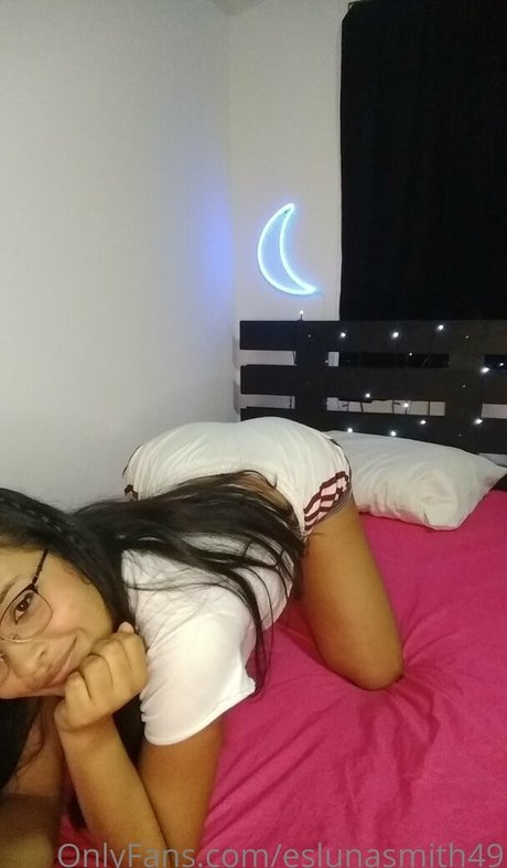 Eslunasmith49 photo 25