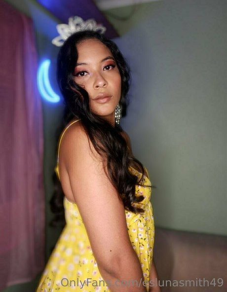 Eslunasmith49 photo 50