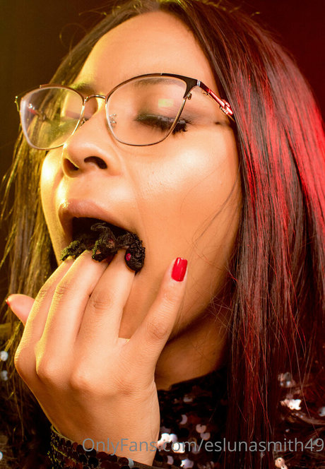 Eslunasmith49 photo 52