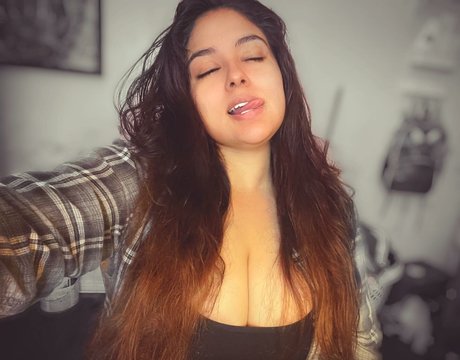 Esmeralda Quintero photo 25