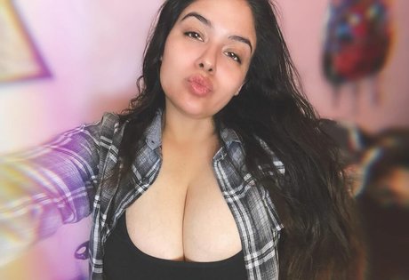 Esmeralda Quintero photo 26