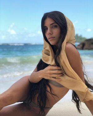 Estela Cruz photo 15