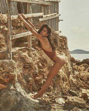 Estela Cruz photo 137