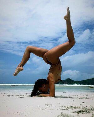 Estela Cruz photo 146