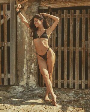 Estela Cruz photo 170