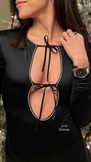 Estela Cruz photo 180