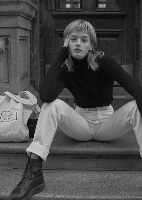 Esther McGregor photo 48
