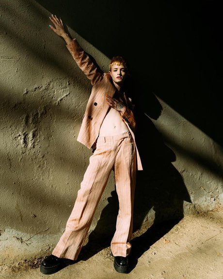 Esther McGregor photo 88