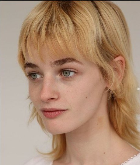 Esther McGregor photo 117