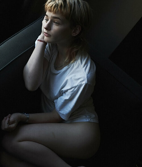 Esther McGregor photo 141