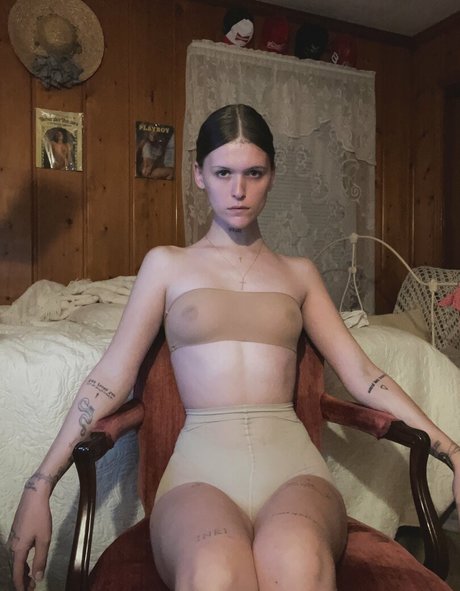 Ethel Cain photo 4