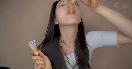 Eunzel ASMR photo 142