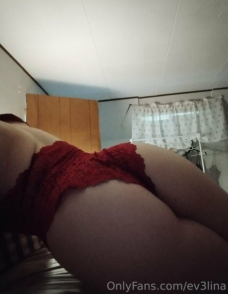 Ev3lina photo 39