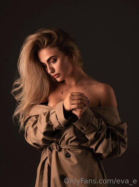 Eva_e photo 50