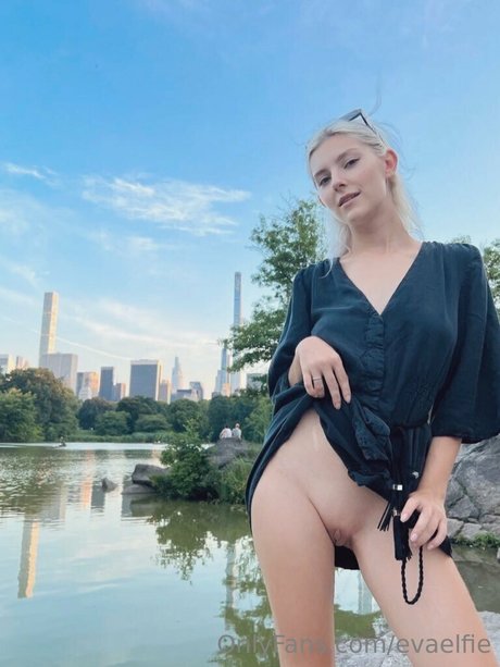 Eva Elfie photo 215