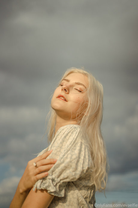 Eva Elfie photo 318