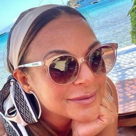 Eva LaRue photo 20