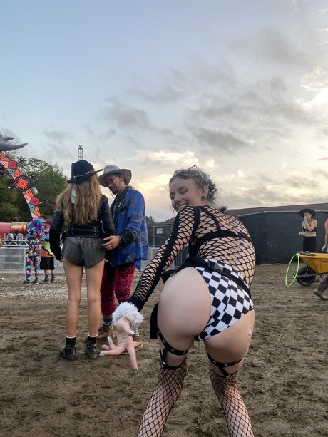 Eva Nova photo 4