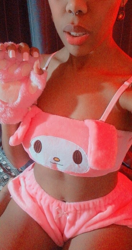 Eva_pumpkindollfree photo 3