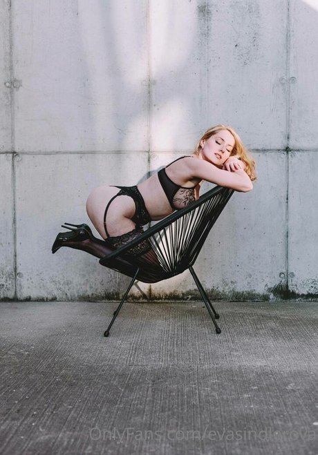 Eva Sindlerova photo 111