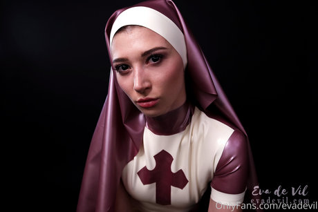 EvaDeVil photo 333
