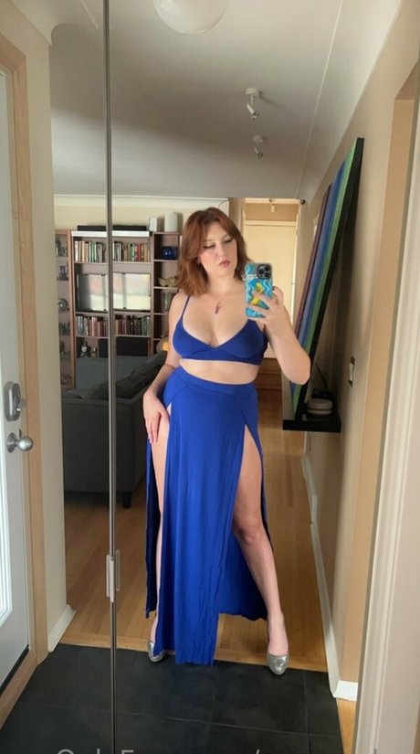 Eve Warden photo 50