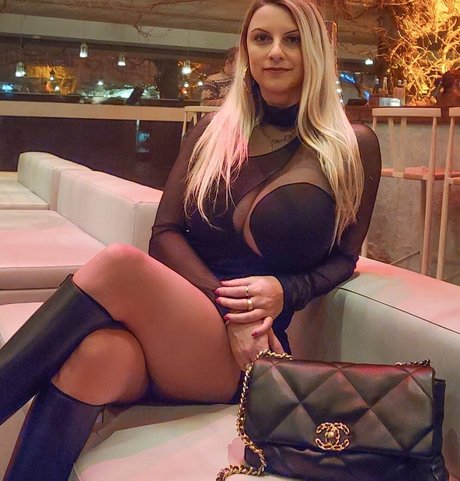 Eveline Do photo 2