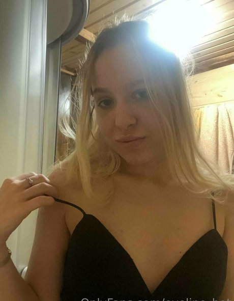 Eveline_hot photo 39