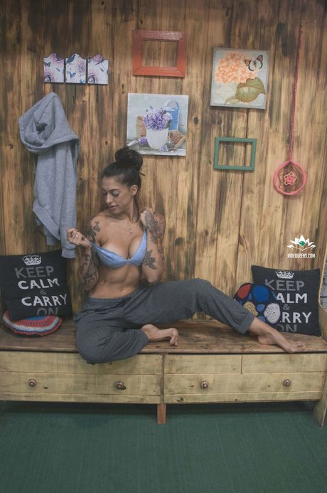 Evelyn Perez photo 40