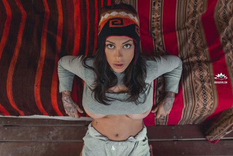 Evelyn Perez photo 148