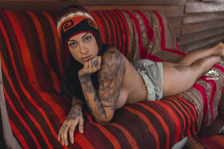 Evelyn Perez photo 242