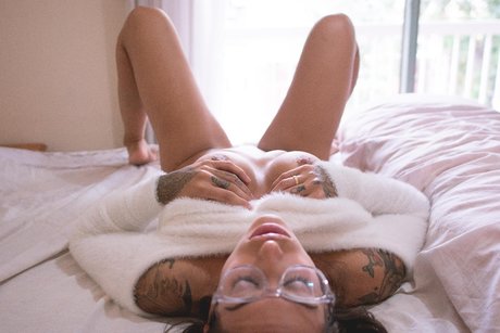 Evelyn Perez photo 429