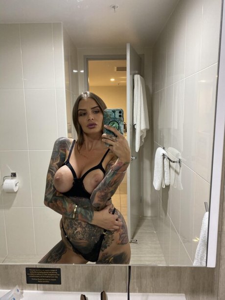 Evelyn Uncovered photo 85