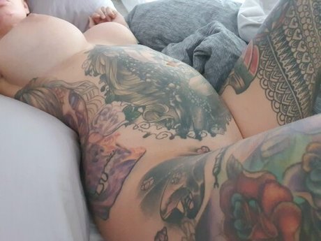 Evelyn Uncovered photo 135