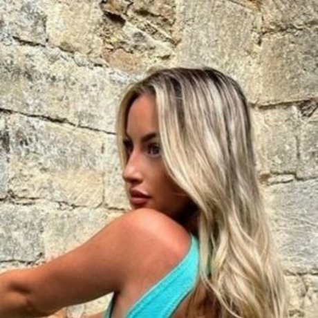 Evie Garbe photo 555