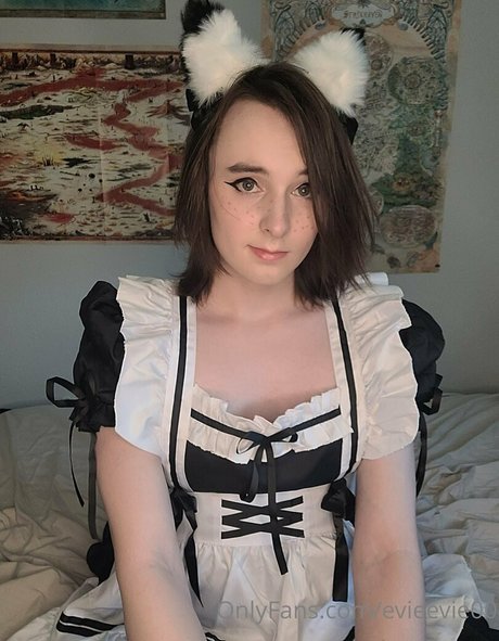 Evieevie00 photo 28