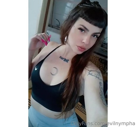 Evilnympha photo 5
