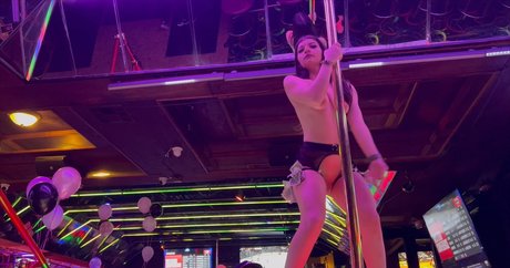 Exhibitionism photo 8