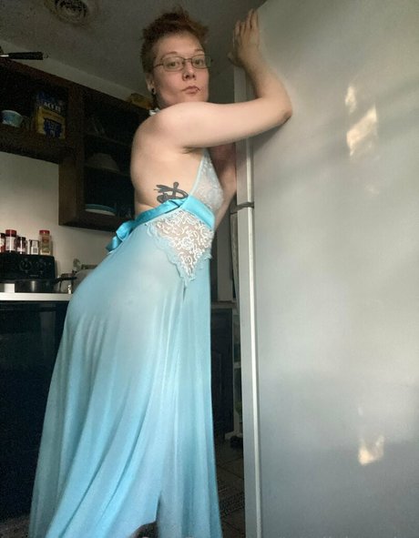 Explicit_enby photo 16