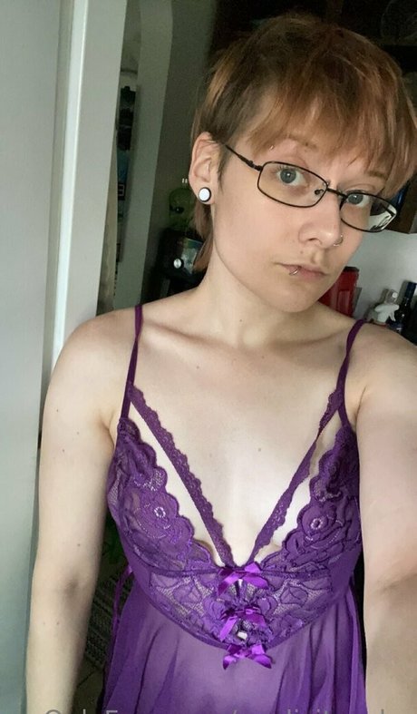 Explicit_enby photo 25