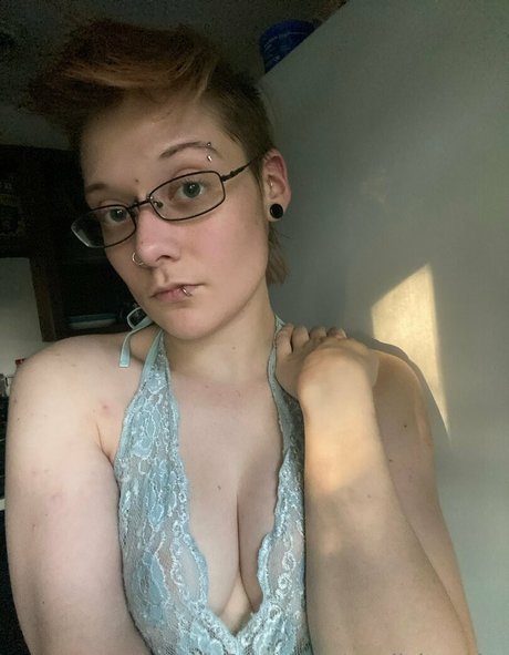 Explicit_enby photo 61