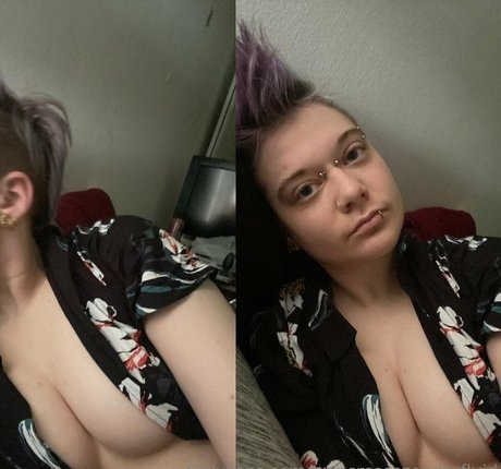 Explicit_enby photo 93