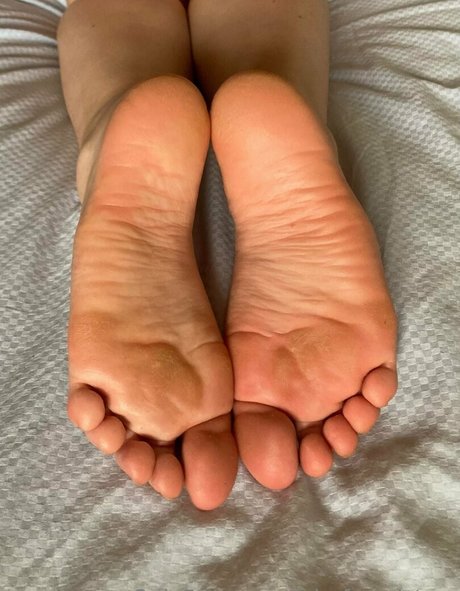 Fairyfeetsisters photo 2
