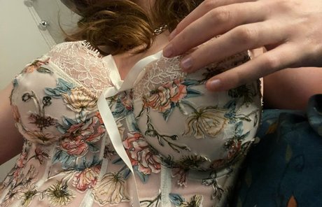 Fakekneecaps photo 57