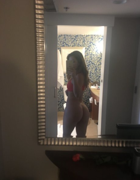 Fallinlovia photo 44