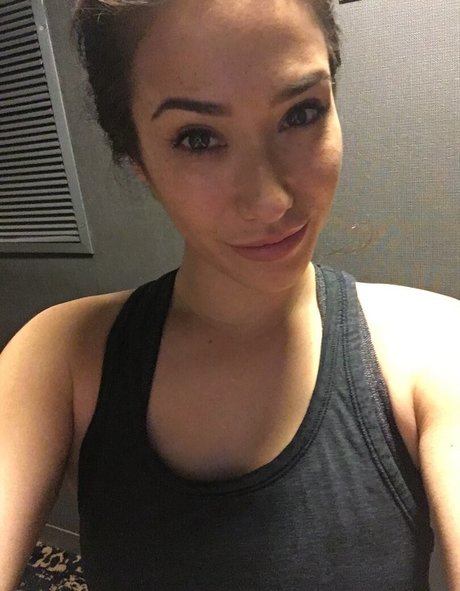 Fallinlovia photo 76