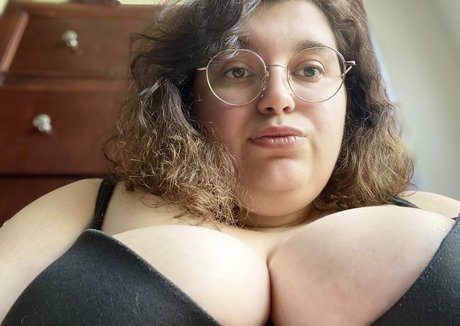 Fatalefayefree photo 9
