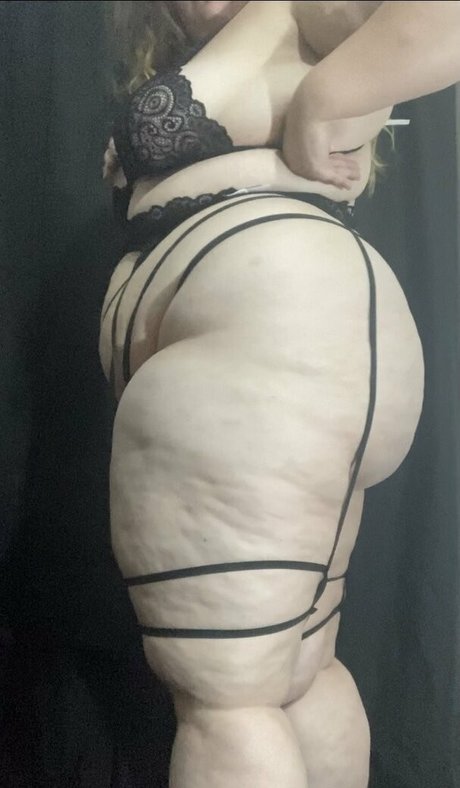 Fatassgoddess photo 77