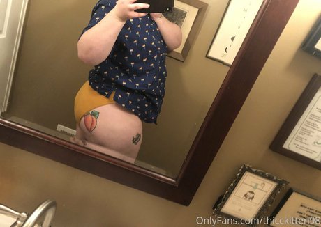 Fatjuicypeach photo 17