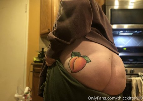 Fatjuicypeach photo 19